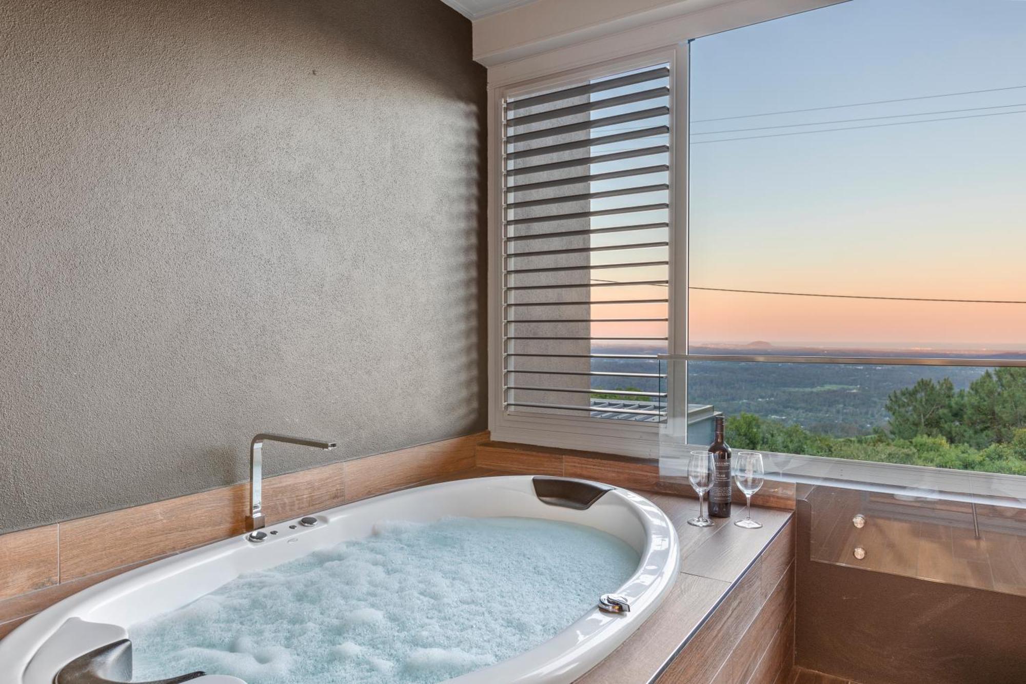 Altitude On Монтвил Стая снимка A whirlpool bathtub