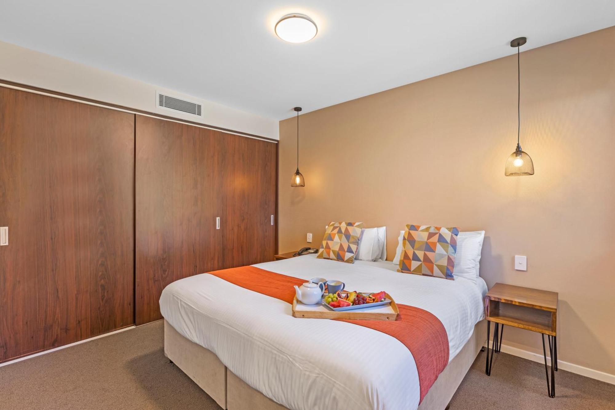 Altitude On Монтвил Стая снимка A bedroom at the hotel